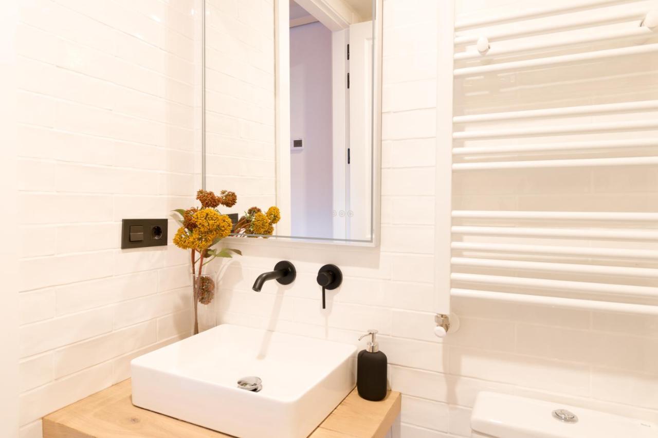 New Abando Ac By Staynnapartments Bilbao Bagian luar foto